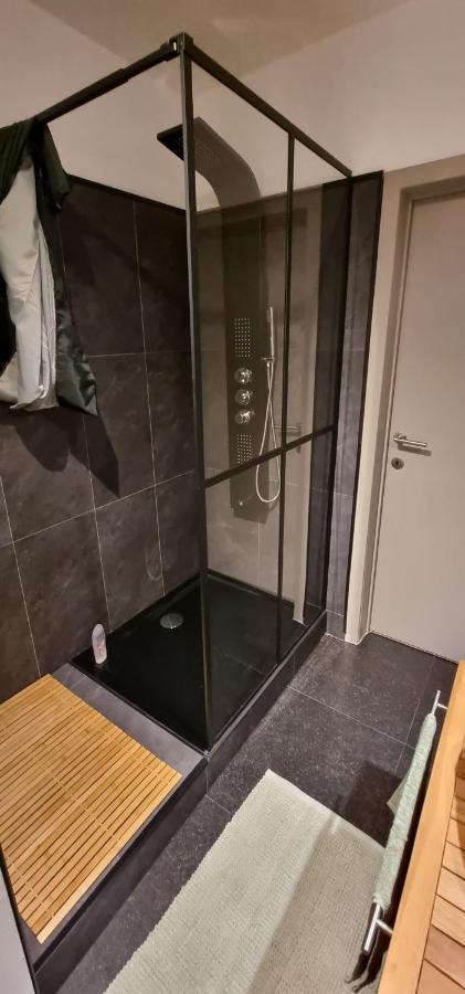 Casa Del Bosque Lejlighed Maasmechelen Eksteriør billede